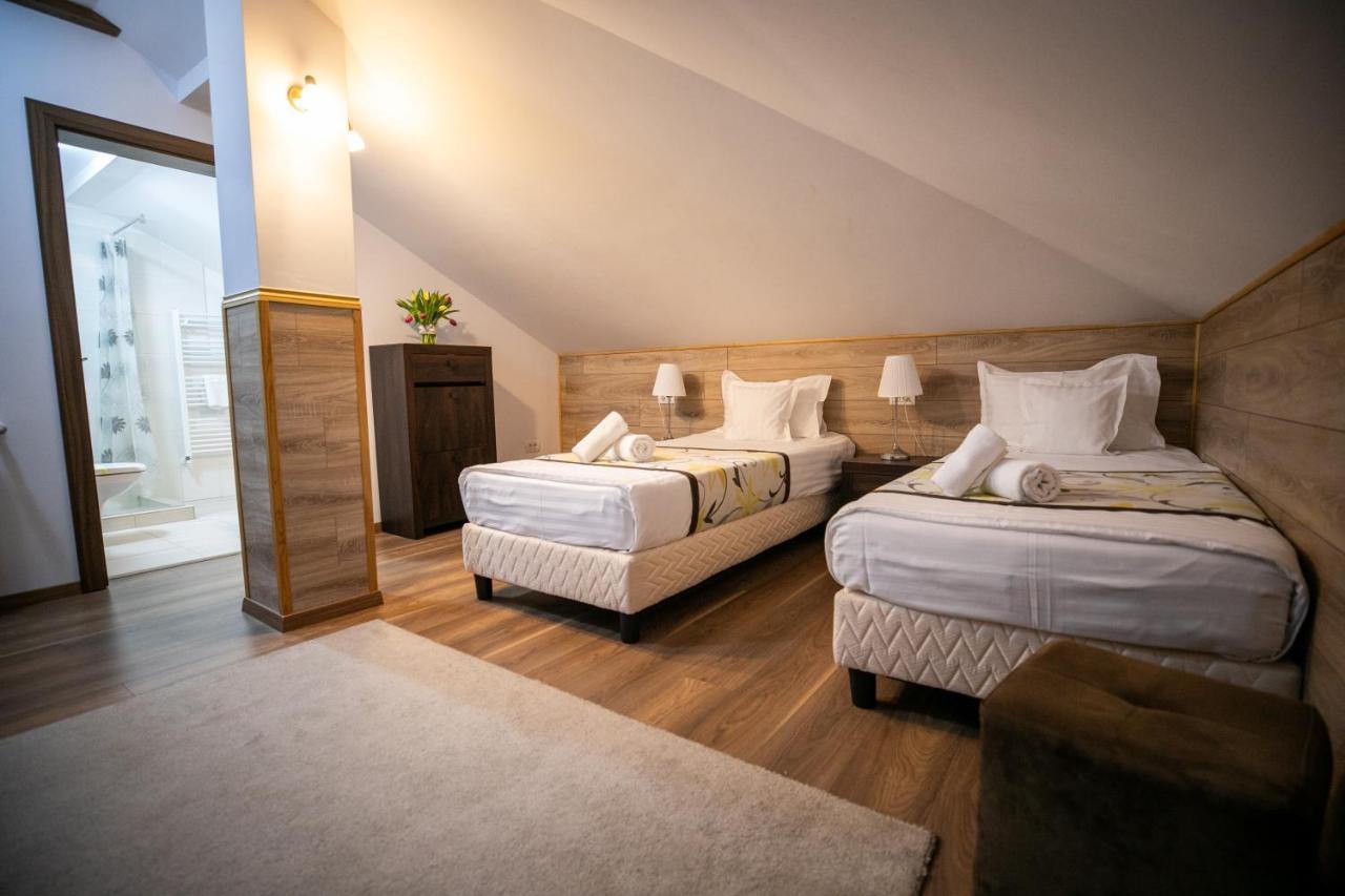Crema Residence Alba Iulia Exterior photo