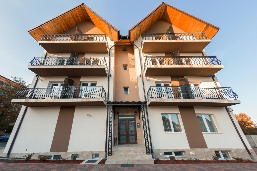 Crema Residence Alba Iulia Exterior photo