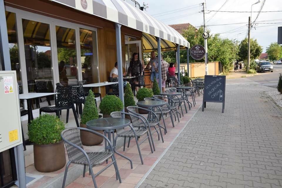 Crema Residence Alba Iulia Exterior photo