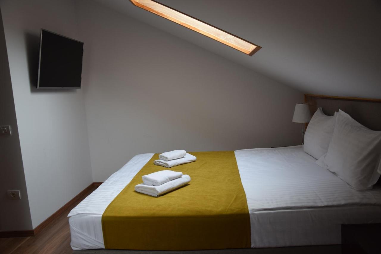 Crema Residence Alba Iulia Exterior photo